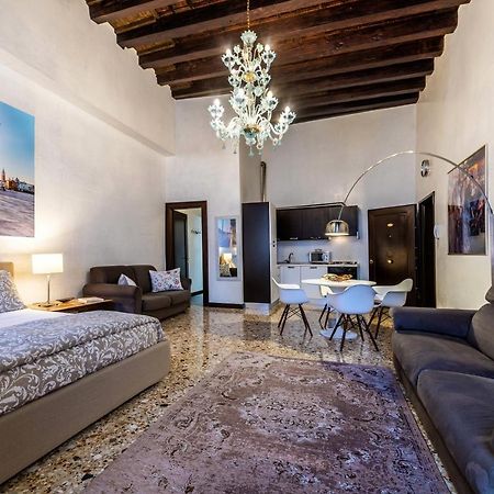 Ca Sant'Angelo Apartment เวนิส ภายนอก รูปภาพ
