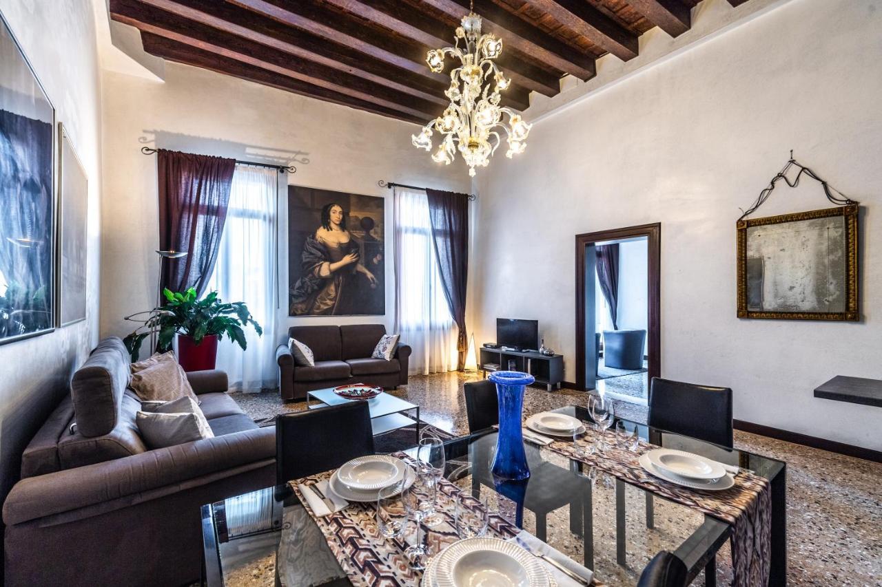 Ca Sant'Angelo Apartment เวนิส ภายนอก รูปภาพ